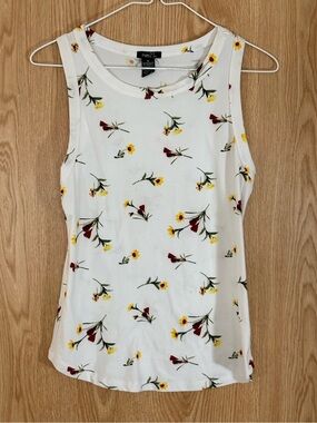 Rue21 White Floral Tank Top with Yellow and Burgundy Blooms